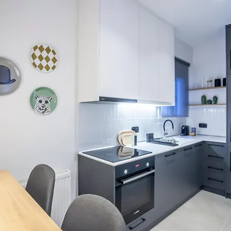 Mazi Charilaou 2,1 Apartment